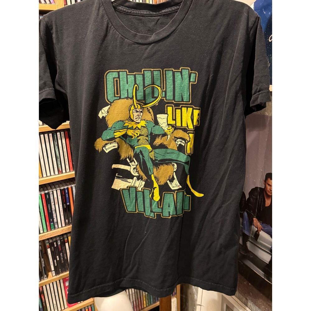 Loki Marvel Women's Shirt - Chillin' Like a Villain - Size S(?)